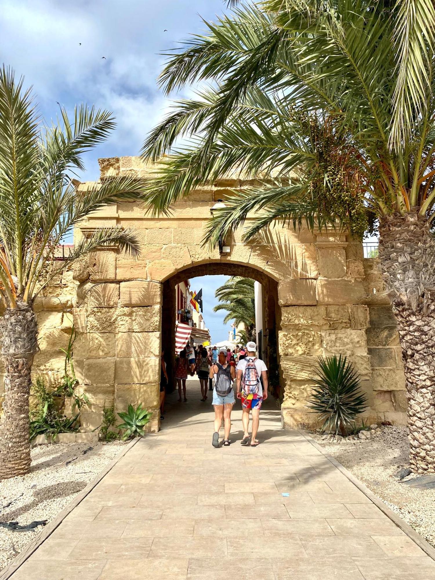 Feriehus Alicante Торевьиа Экстерьер фото